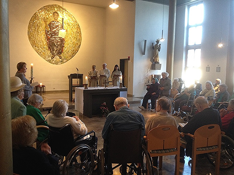 In der Christkönigkapelle des Dachauer Caritas-Altenheims Marienstift